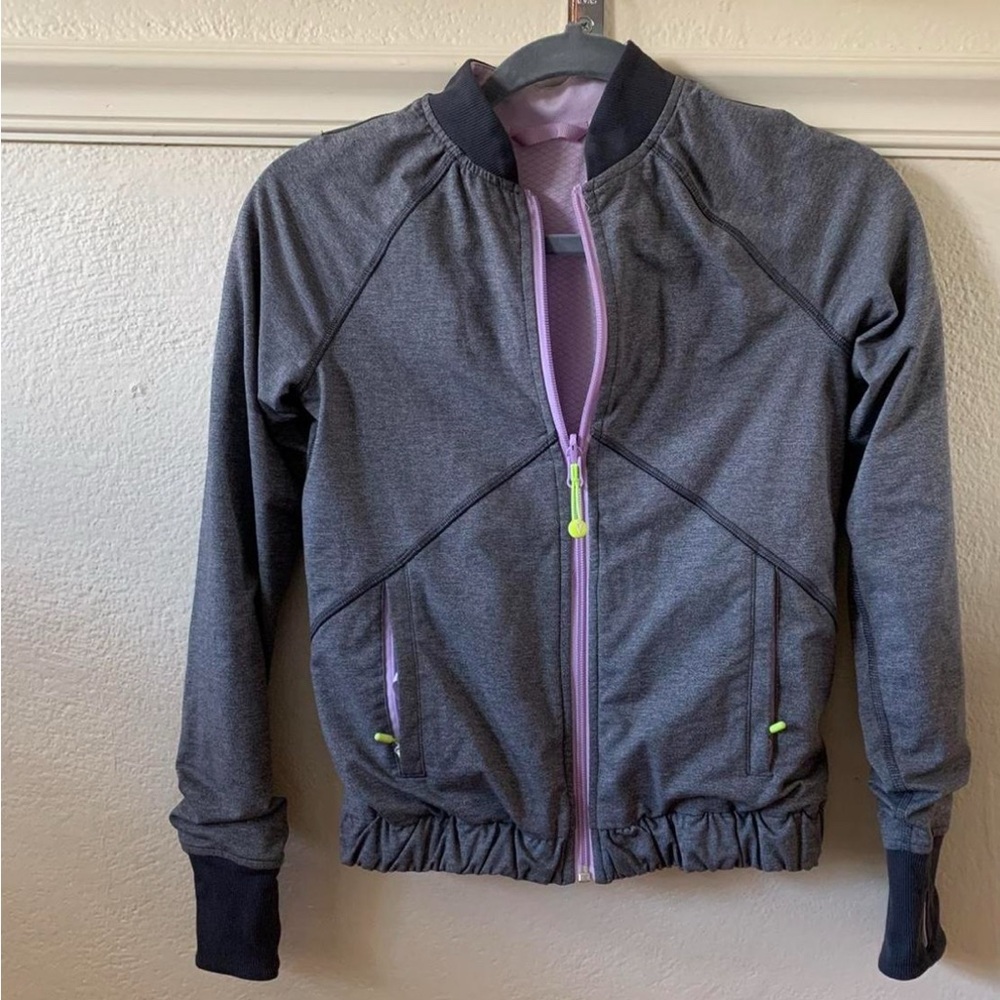 IVIVVA REVERSIBLE ATHLETIC BOMBER JACKET